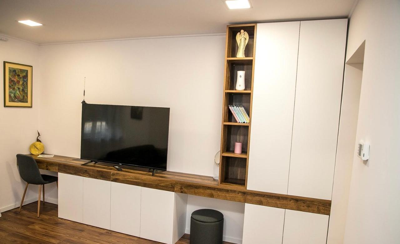 Studio Apartman Avenija *** Slavonski Brod Ngoại thất bức ảnh